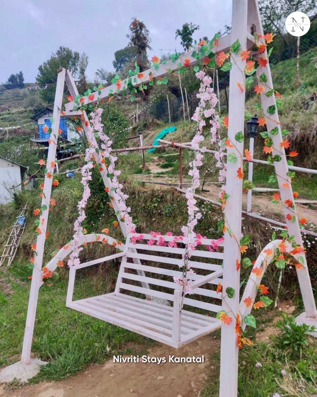 Nivriti Stays Kanatal Ngoại thất bức ảnh