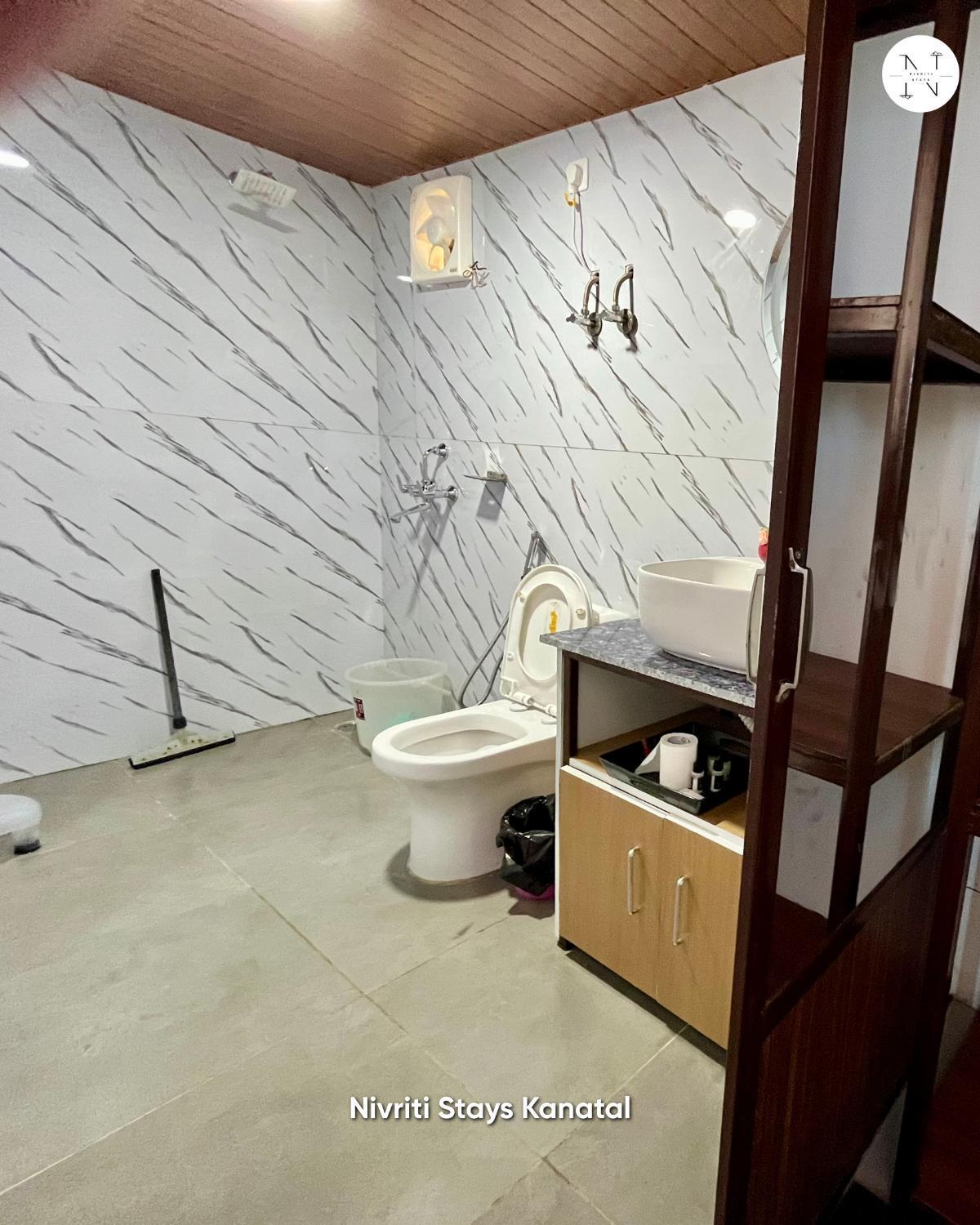 Nivriti Stays Kanatal Ngoại thất bức ảnh